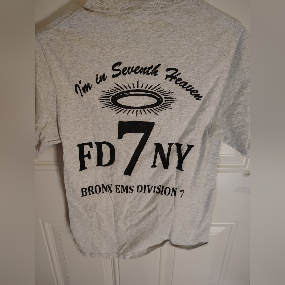 FDNY Bronx EMS Division 7 Gray Graphic Tee Size Small No Size Tag